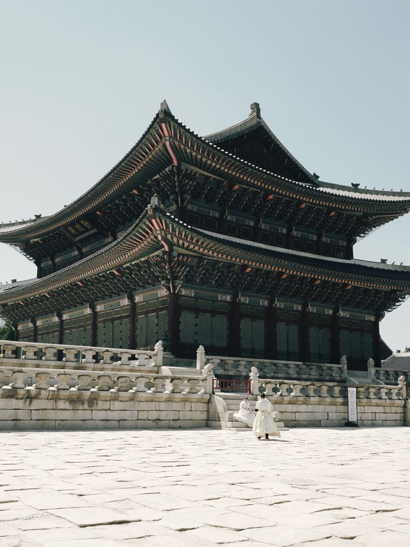 경복궁 · Pexels